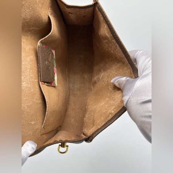 Vintage Gucci GG Supreme Toiletry Bag – 1989 - Picture 12 of 12